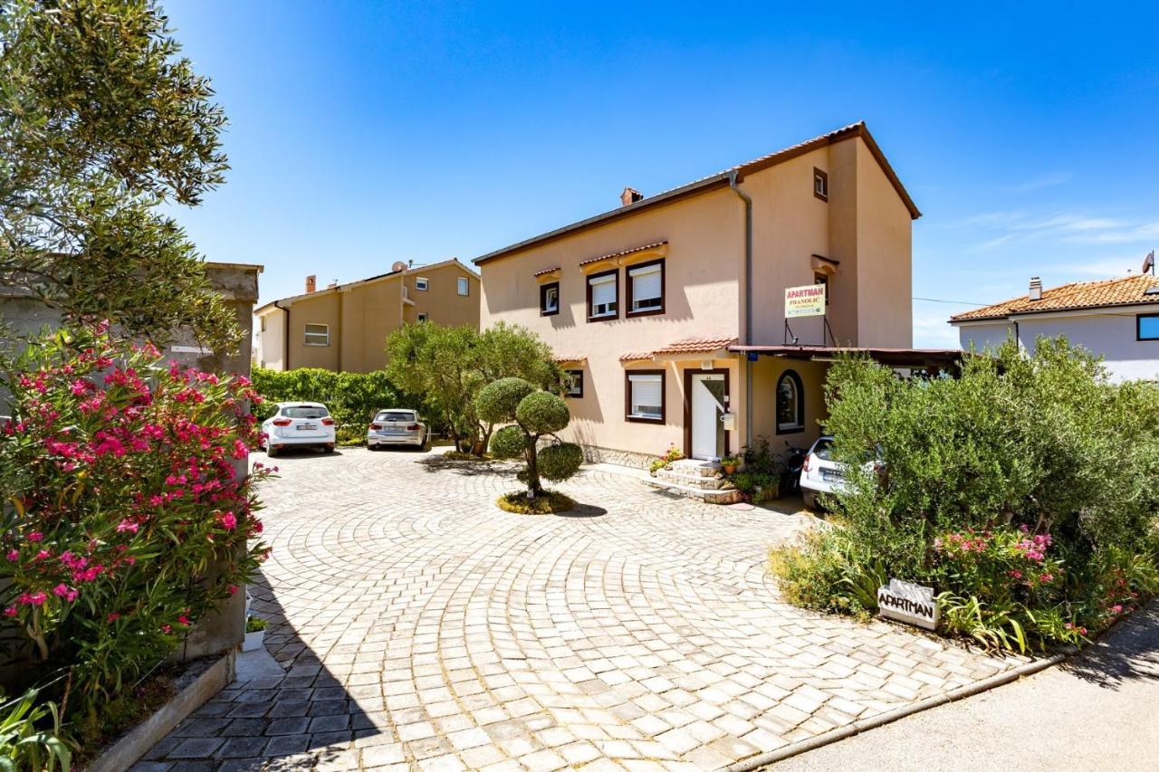 Apartments With A Swimming Pool Punat, Krk - 5378 Екстериор снимка
