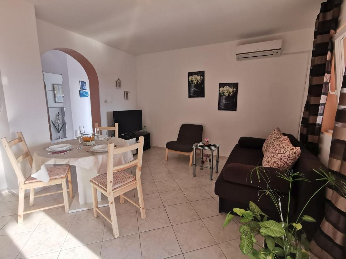 Apartments With A Swimming Pool Punat, Krk - 5378 Екстериор снимка
